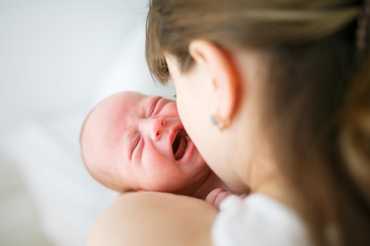 10 Consejos para combatir los cólicos del bebé
